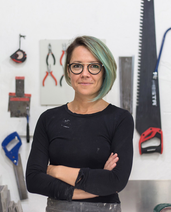 Edőcs Márta a Glass Design alapítója és workshopjaink egyik vezetője. 